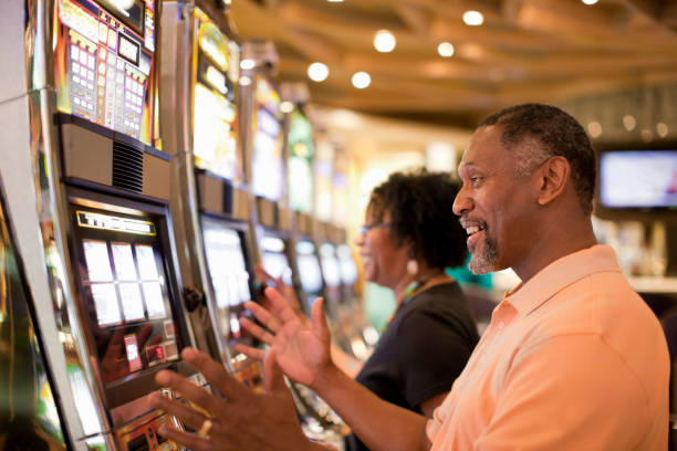 diana4d game menu showing Fortune Rabbit, live-dealer tables, and slot games side-by-side